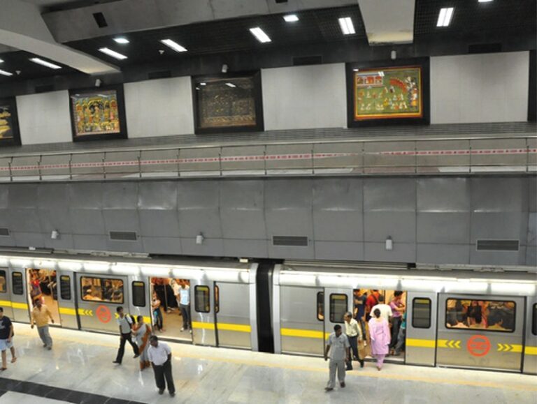 Metro de Nueva Dehli India